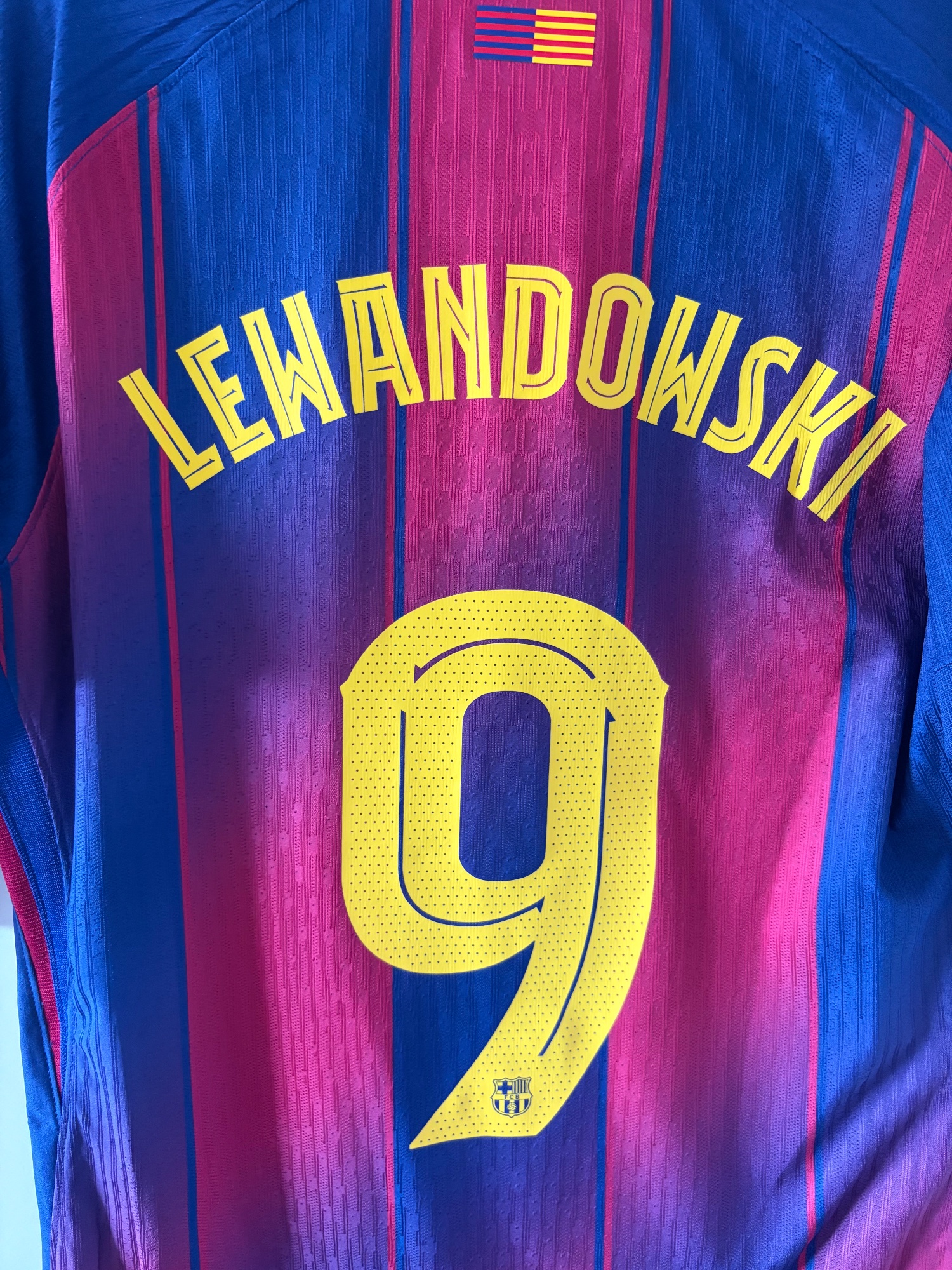 Barcelona nike 2025/2026 domowa Lewandowski wersja meczowa — zdjęcie 2